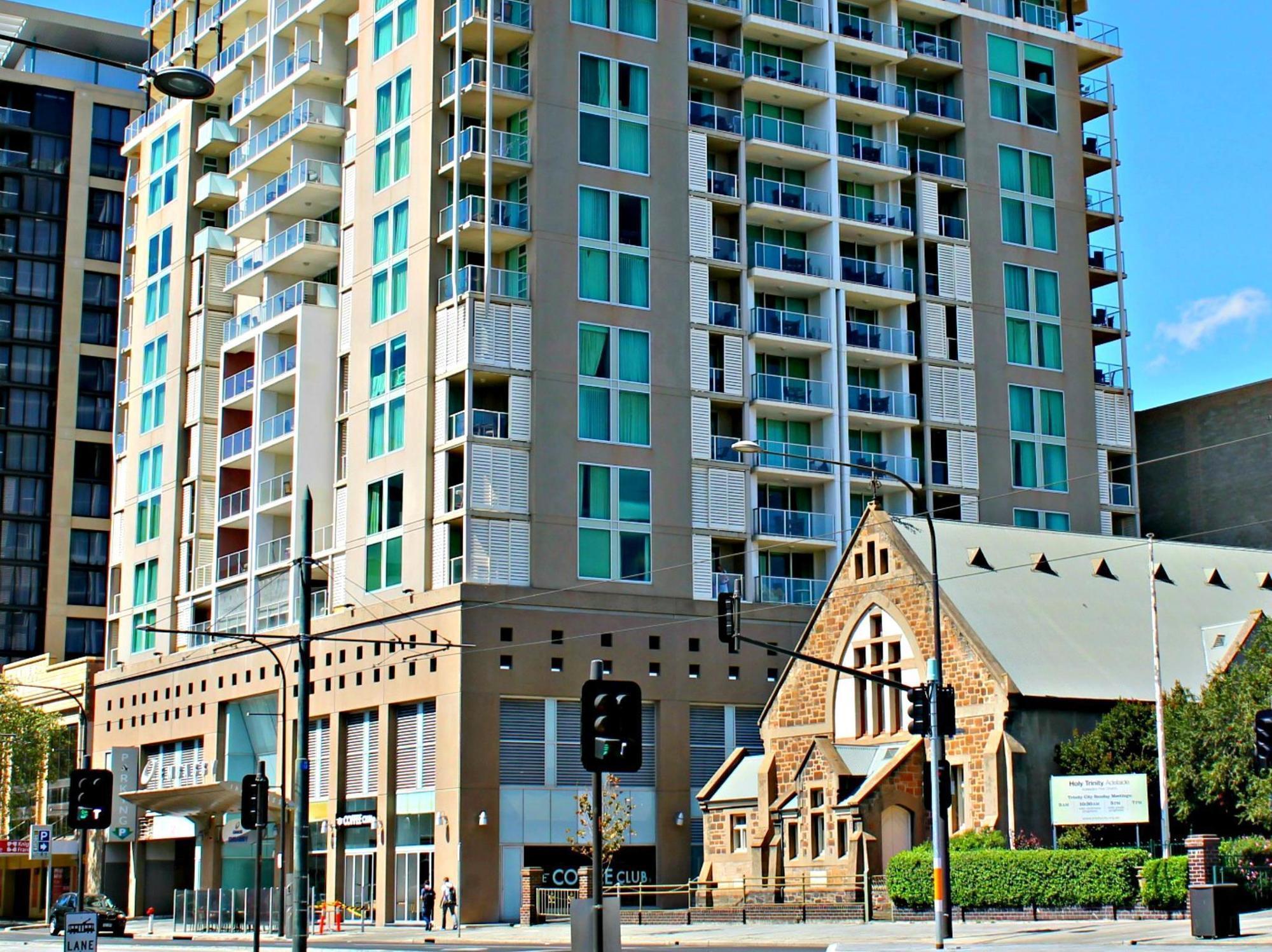 Adelaide Dress Circle Apartments - North Terrace Exterior foto